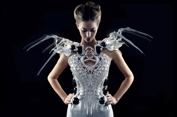 customized-fashion-product-applications-of-SLS-3D-printing-image